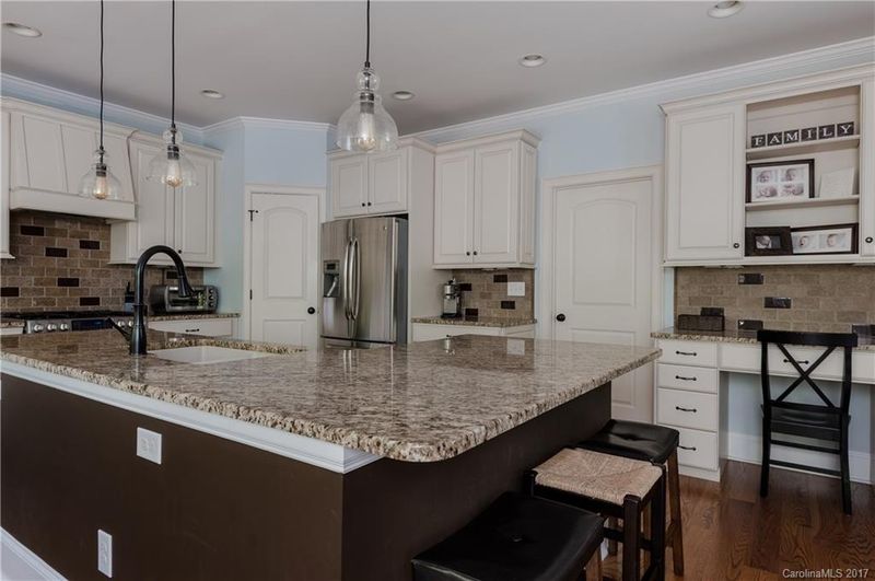 1769 Mount Carmel Cir, Denver, NC 28037
