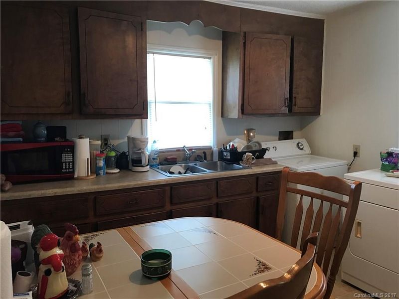 224 Tomberlin Rd, Mount Holly, NC 28120