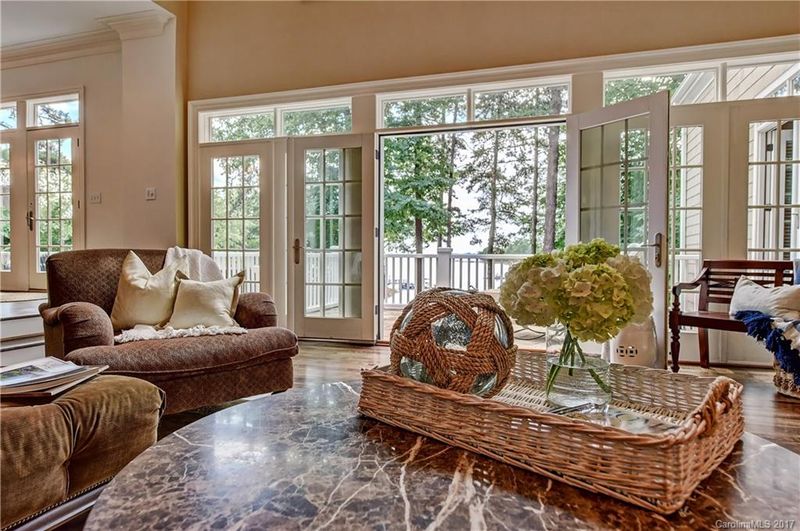 167 Vineyard Dr, Mooresville, NC 28117