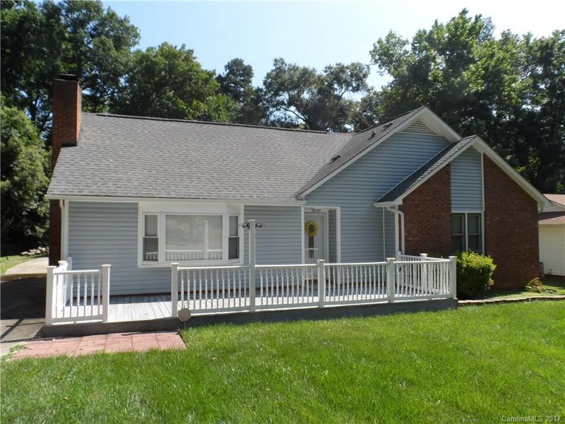 8107 Barncliff Rd, Charlotte, NC 28227