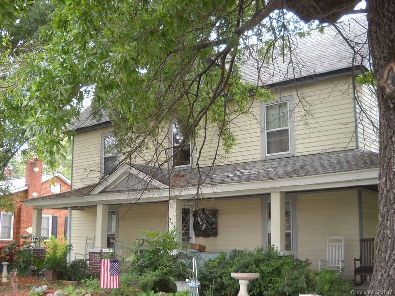 304 N Eastway Dr, Troutman, NC 28166