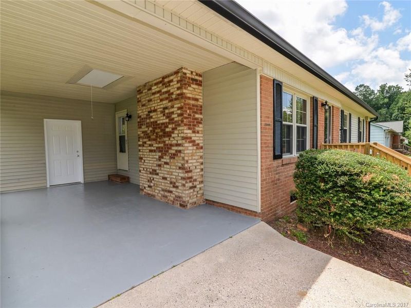 113 Rockledge Dr, Gastonia, NC 28052