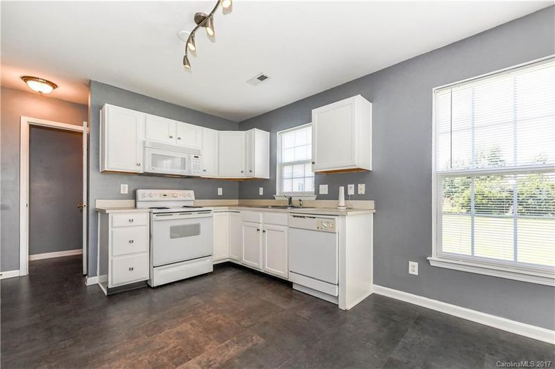 4006 Evelyn Ave, Charlotte, NC 28213