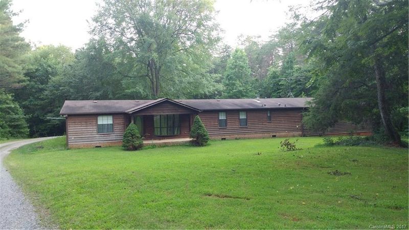195 Flora Ln #9, Harmony, NC 28634