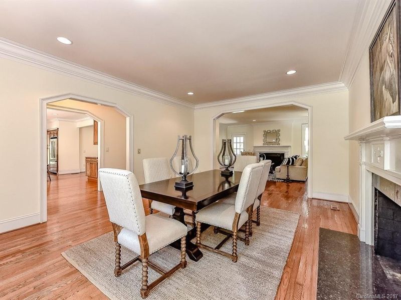 1640 Dilworth Rd E, Charlotte, NC 28203