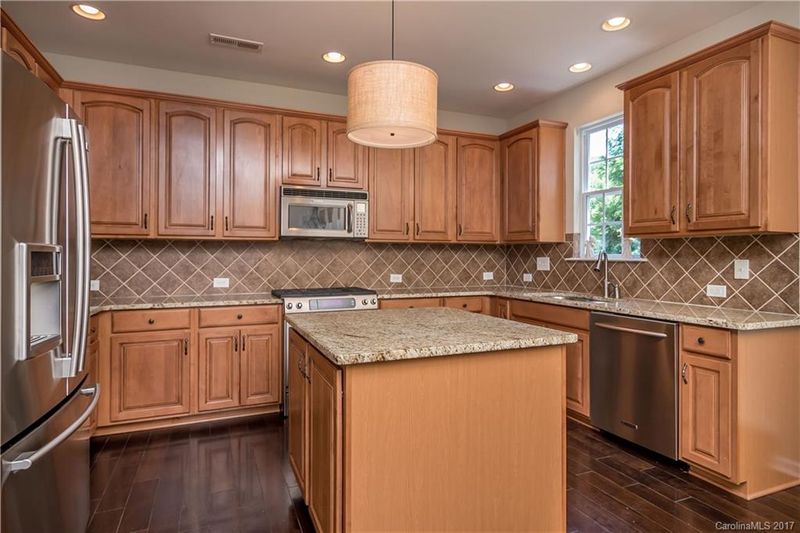 6111 Cactus Valley Rd, Charlotte, NC 28277