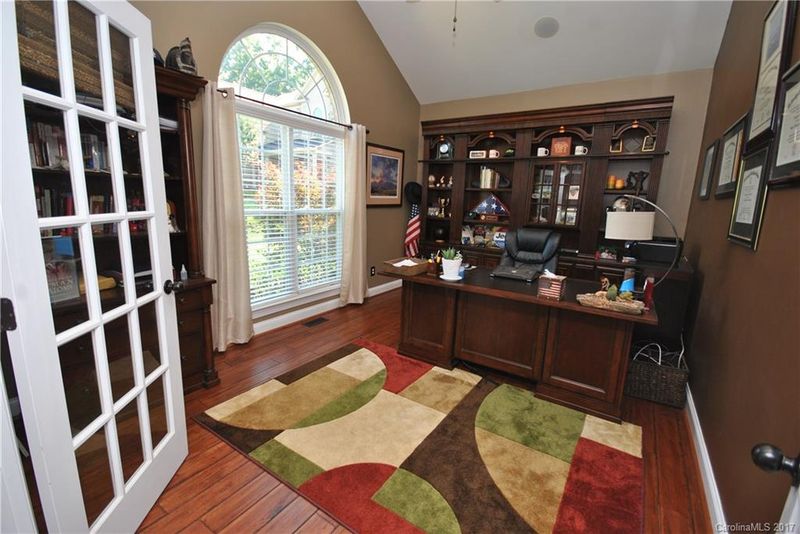 7601 Clarke Ridge Ct, Charlotte, NC 28269