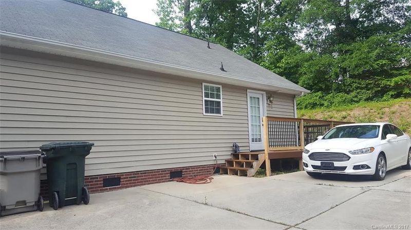 1504 Landsdowne Dr #11, Gastonia, NC 28054