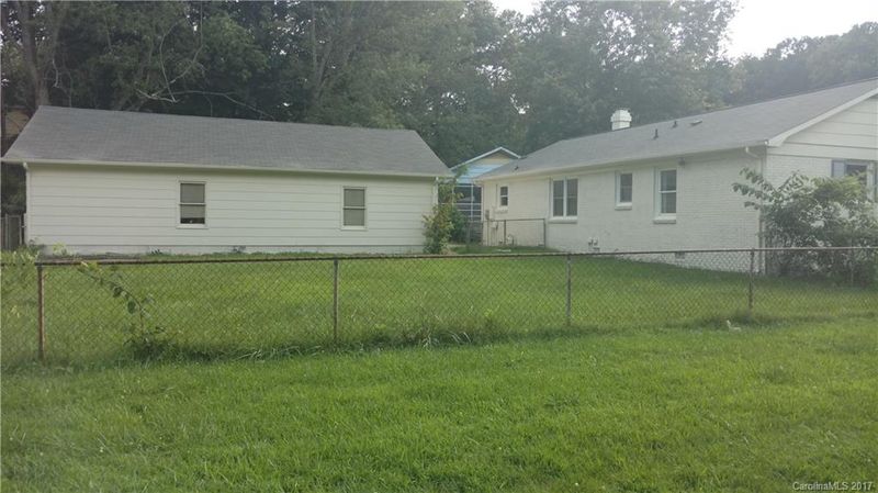 1301 Ranch Rd, Charlotte, NC 28208