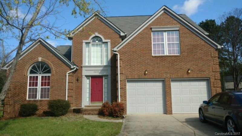 9013 Carastan Dr, Charlotte, NC 28216
