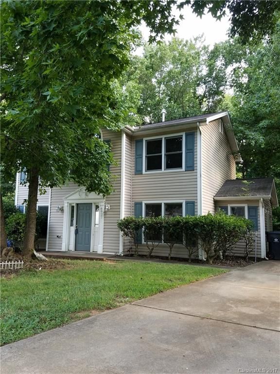 6927 Streamside Dr, Charlotte, NC 28212