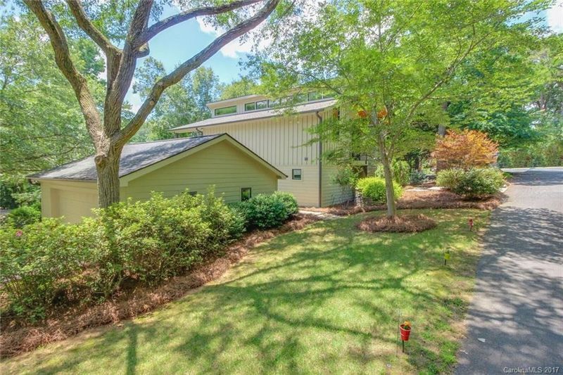 1029 Bounty Ln, Tega Cay, SC 29708