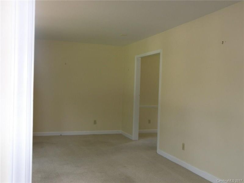 4526 Cloverdale Ave, Charlotte, NC 28212