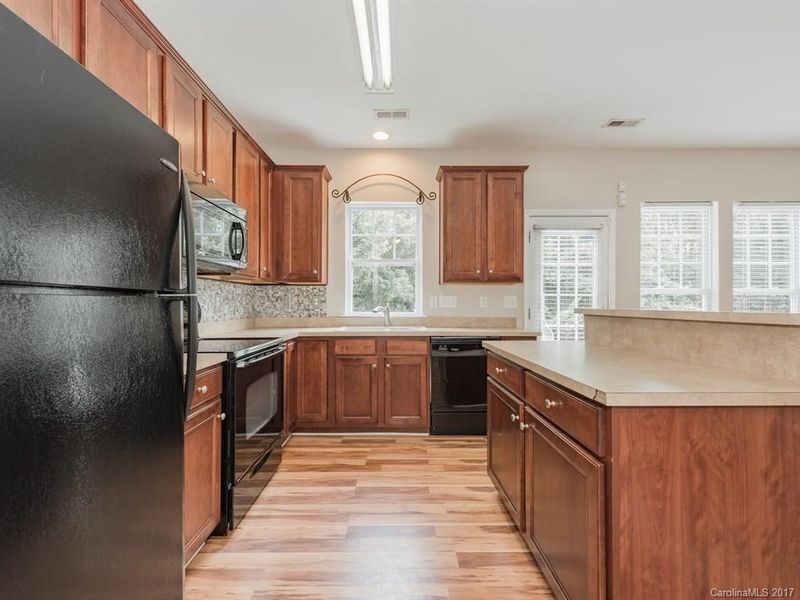 1341 Hammond Dr #40, Matthews, NC 28104