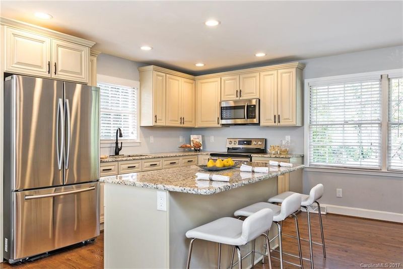 1627 Brookdale Ave, Charlotte, NC 28210
