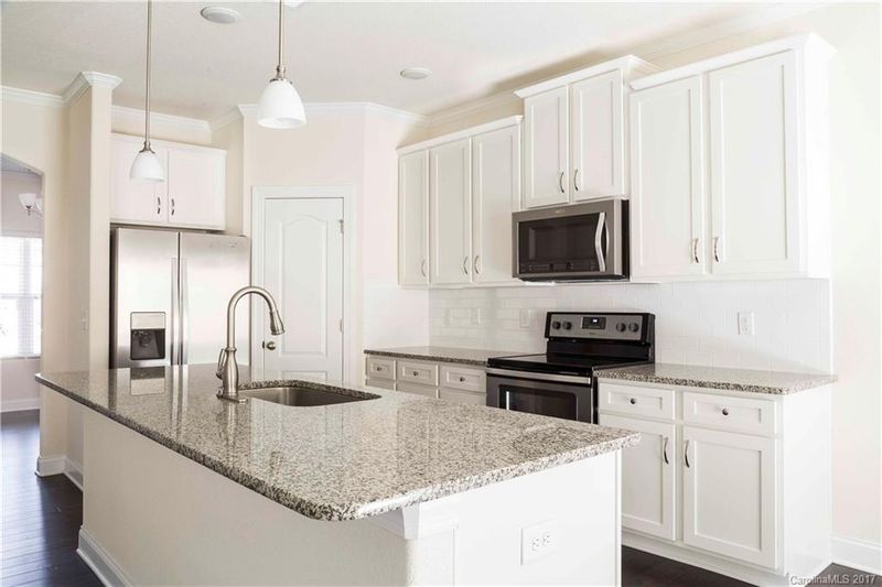 1033 Pecan Ridge Rd, Fort Mill, SC 29715