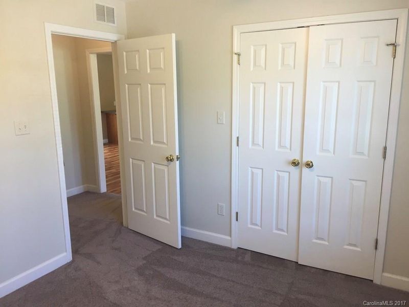 210 Briarcliff Rd, Troutman, NC 28166