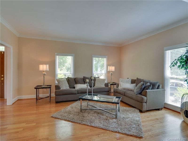 9242 Silver Pine Dr, Charlotte, NC 28277
