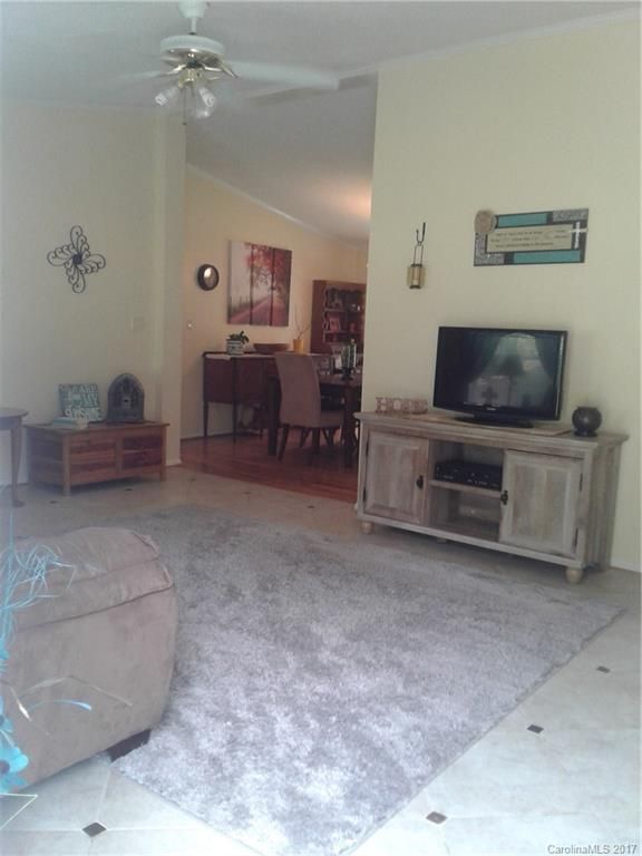 176 Ashford Dr, Olin, NC 28660