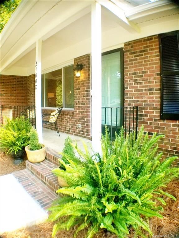 21008 Academy St, Cornelius, NC 28031