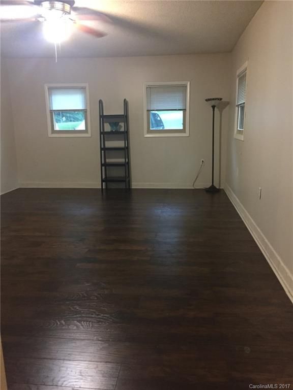 1005 Oklahoma St, Kannapolis, NC 28083