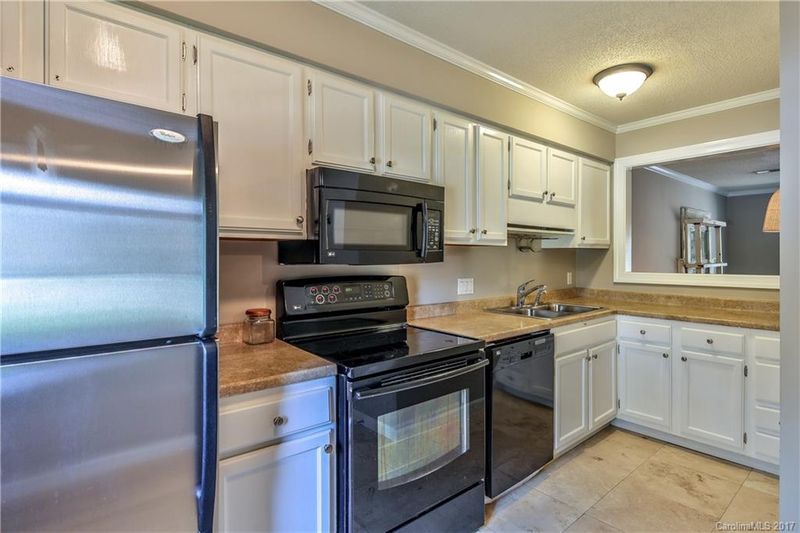 3101 Heathstead Pl, Charlotte, NC 28210
