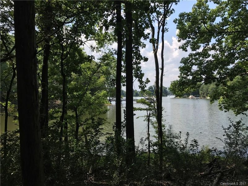 10726 Wildlife Rd, Charlotte, NC 28278