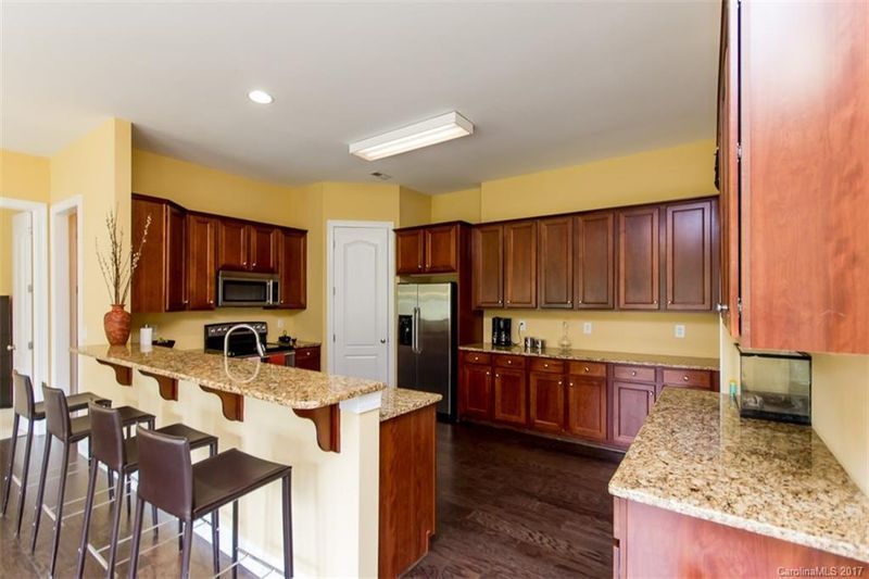 1311 Sarandon Dr, Matthews, NC 28104