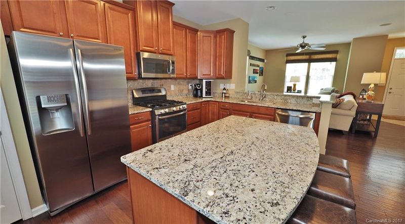 22306 Market St #701, Cornelius, NC 28031