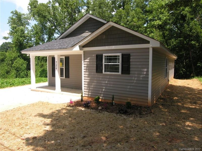 726 Broad St, Kannapolis, NC 28081