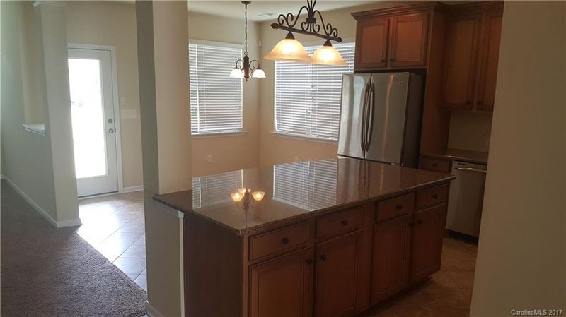 17304 Lake Path Dr, Cornelius, NC 28031