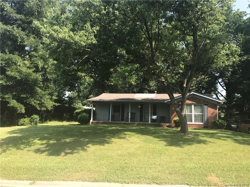 1013 Claremont Rd, Charlotte, NC 28214