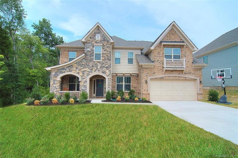 2670 Treeline Dr, Concord, NC 28027