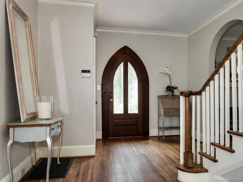 128 Laurel Ave, Charlotte, NC 28207