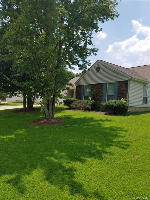 2403 Olde Whitehall Rd, Charlotte, NC 28273