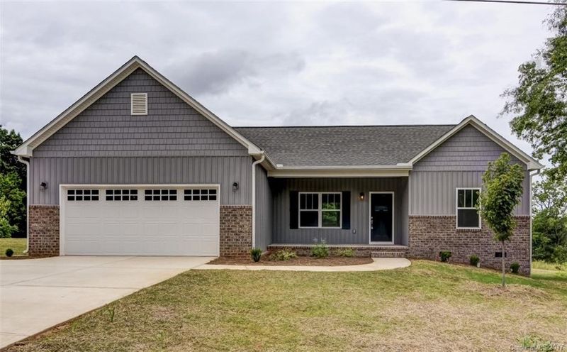 145 Skyuka Rd, Statesville, NC 28677