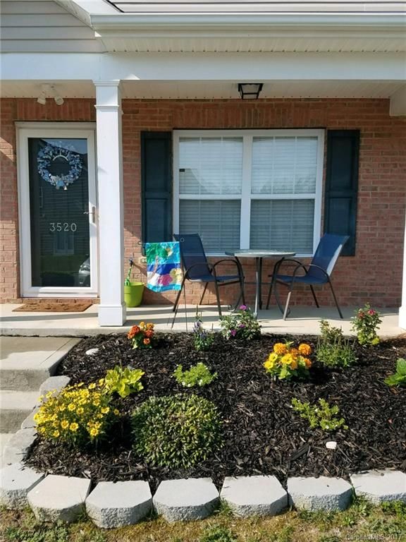 3520 Calpella Ct, Charlotte, NC 28262