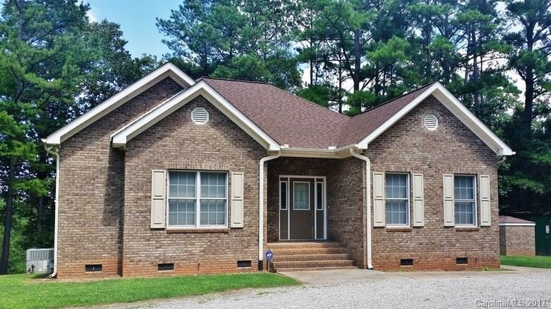 7746 Van Wyck Rd, Lancaster, SC 29720