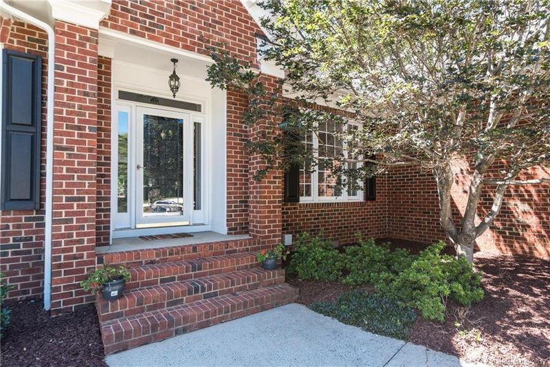 1000 Foxfield Rd, Waxhaw, NC 28173