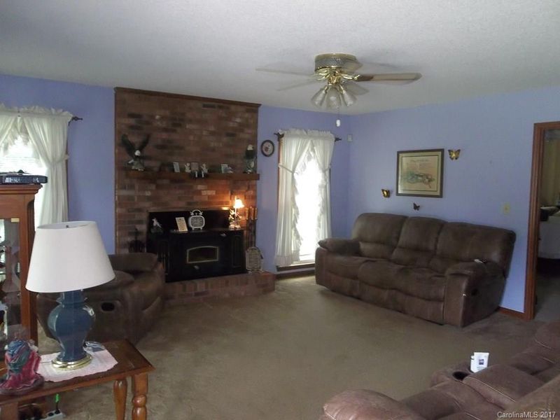 3119 Hipp Rd, Iron Station, NC 28080
