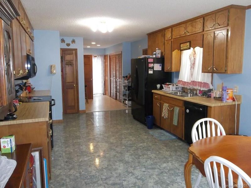 3119 Hipp Rd, Iron Station, NC 28080