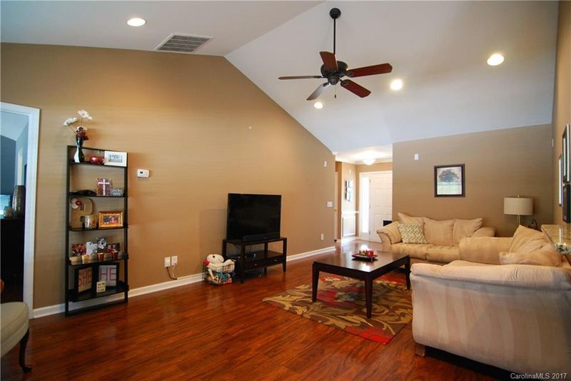 10870 Store House Ct #72, Davidson, NC 28036