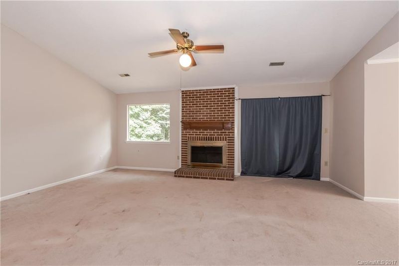 4306 Hazlitt Ct, Charlotte, NC 28269