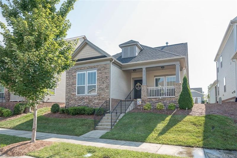 9912 Sky Vista Dr, Huntersville, NC 28078