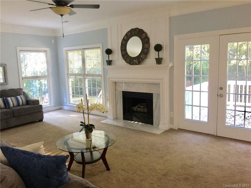 4811 Oak Bend Ct, Charlotte, NC 28215