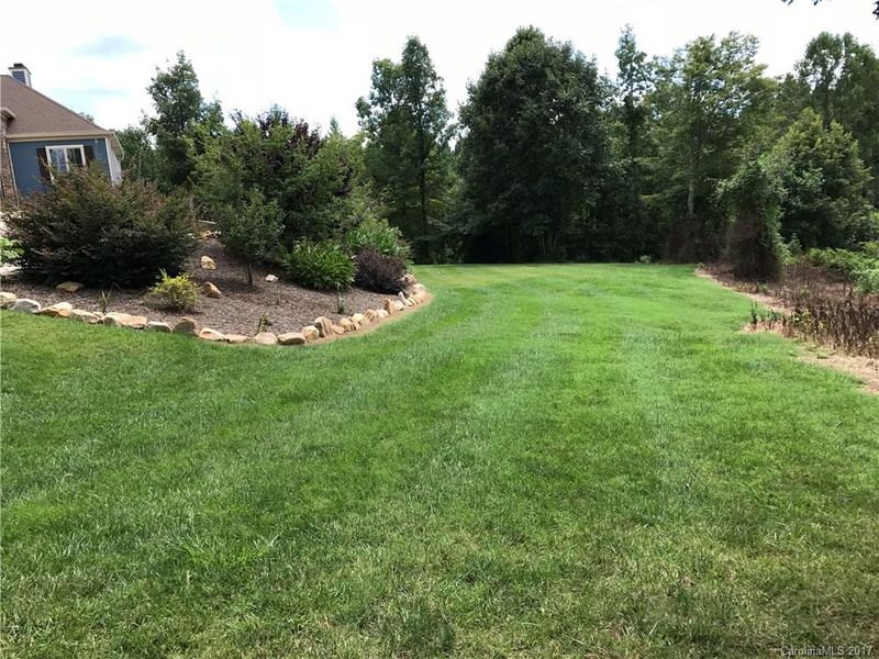 142 Turn Out Dr, Statesville, NC 28677