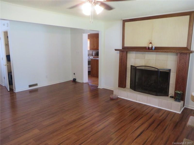 1962 Rhyneland Rd, Lincolnton, NC 28092