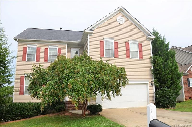 117 Riverfront Pw #215, Mount Holly, NC 28120