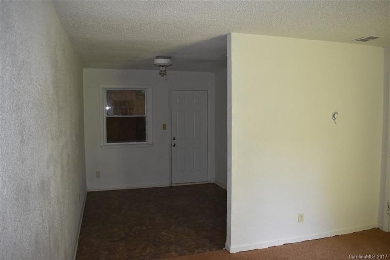 518 Campus St, Charlotte, NC 28216