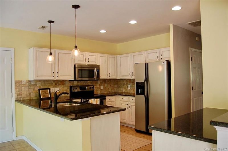131 Creekside Dr #22, Fort Mill, SC 29715